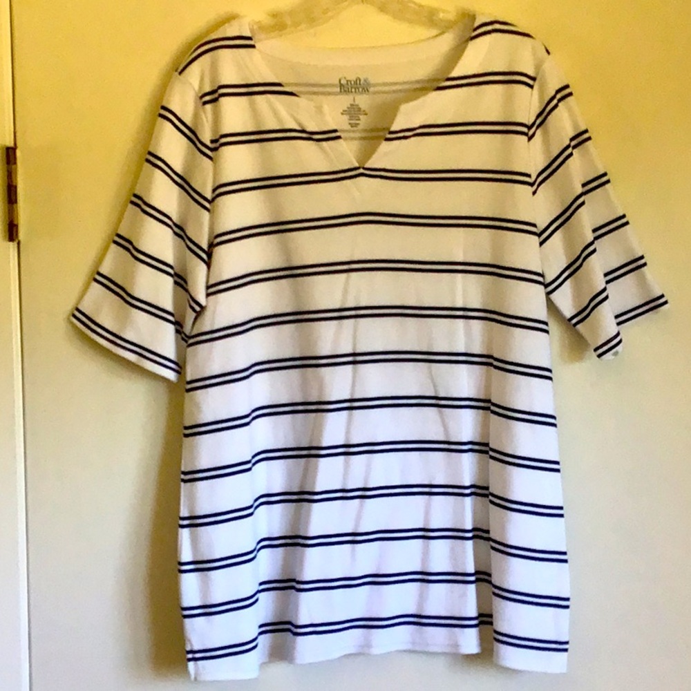 New Croft & Barrow Short Sleeve Striped Blue & White Cotton Top Tee